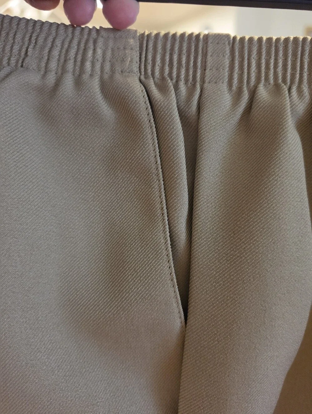 Womens Alfred Dunner full elastic waist, 2 side pockets, straight leg, Tan